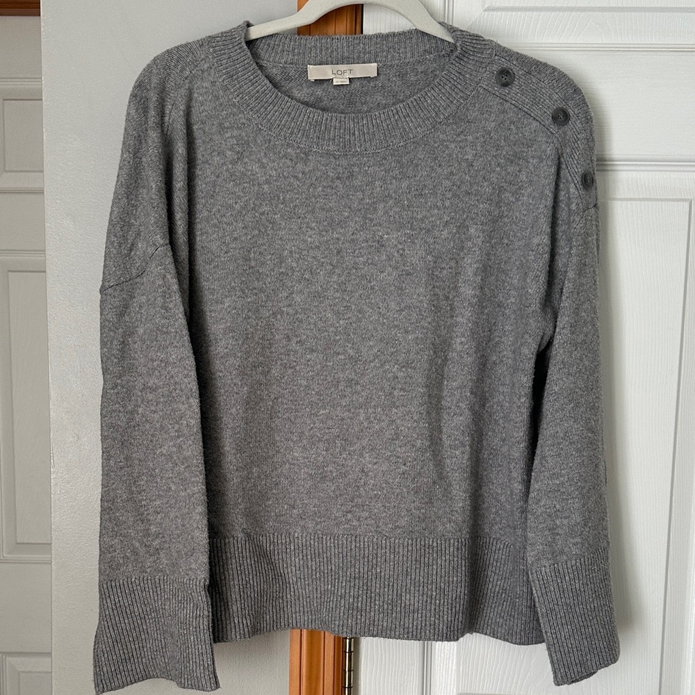 Loft Gray Women’s Sweater